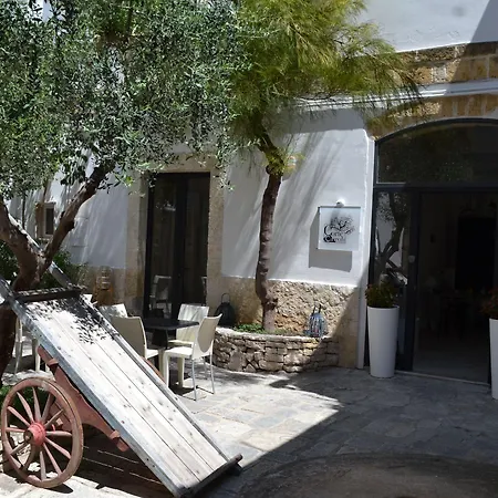 Corte Cairoli And 4* Modugno