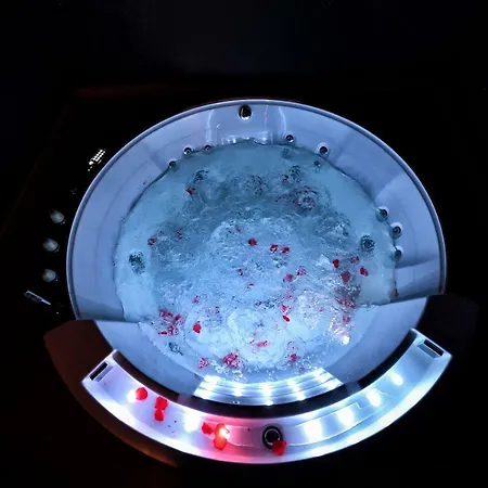 Bed and breakfast Corte Cairoli And 4*