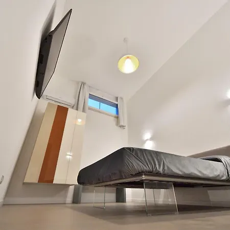 Corte Cairoli And Bed and breakfast