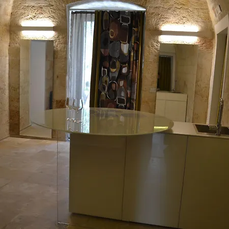 Corte Cairoli And Bed & Breakfast