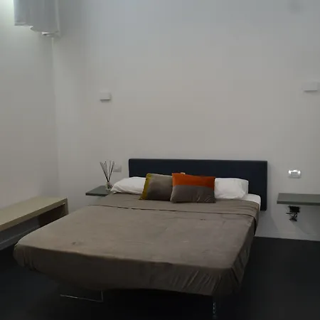 Corte Cairoli And Modugno