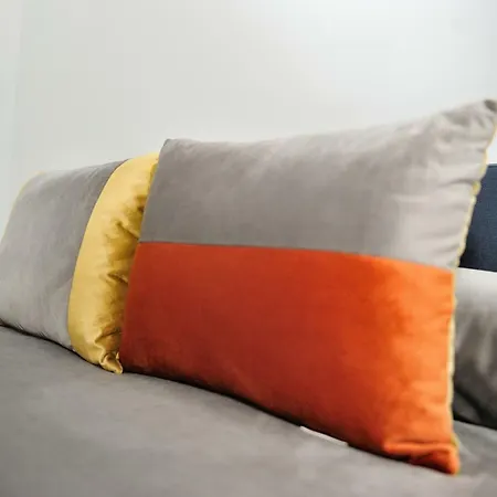 Corte Cairoli B&b&suites Couette-café Modugno