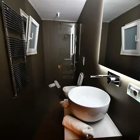 Couette-café Corte Cairoli B&b&suites Modugno
