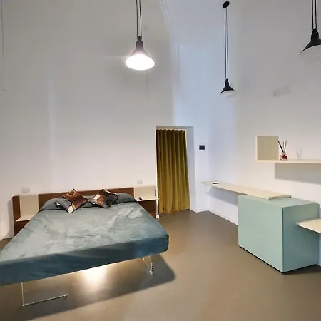 Corte Cairoli B&b&suites Couette-café *