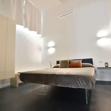 Corte Cairoli B&b&suites Couette-café *