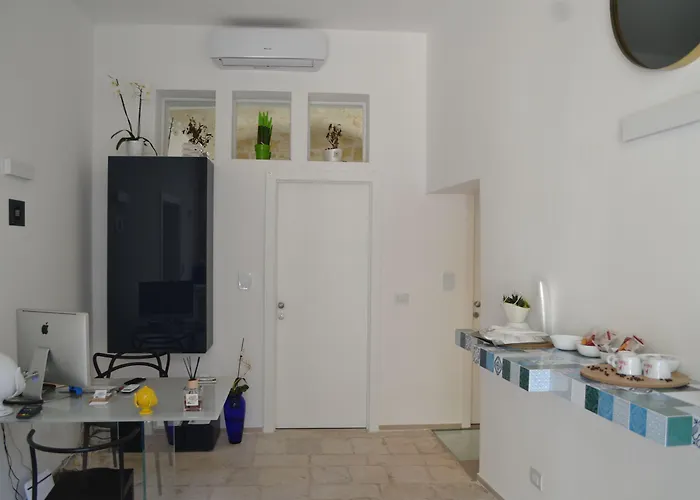 Bed & Breakfast Corte Cairoli And